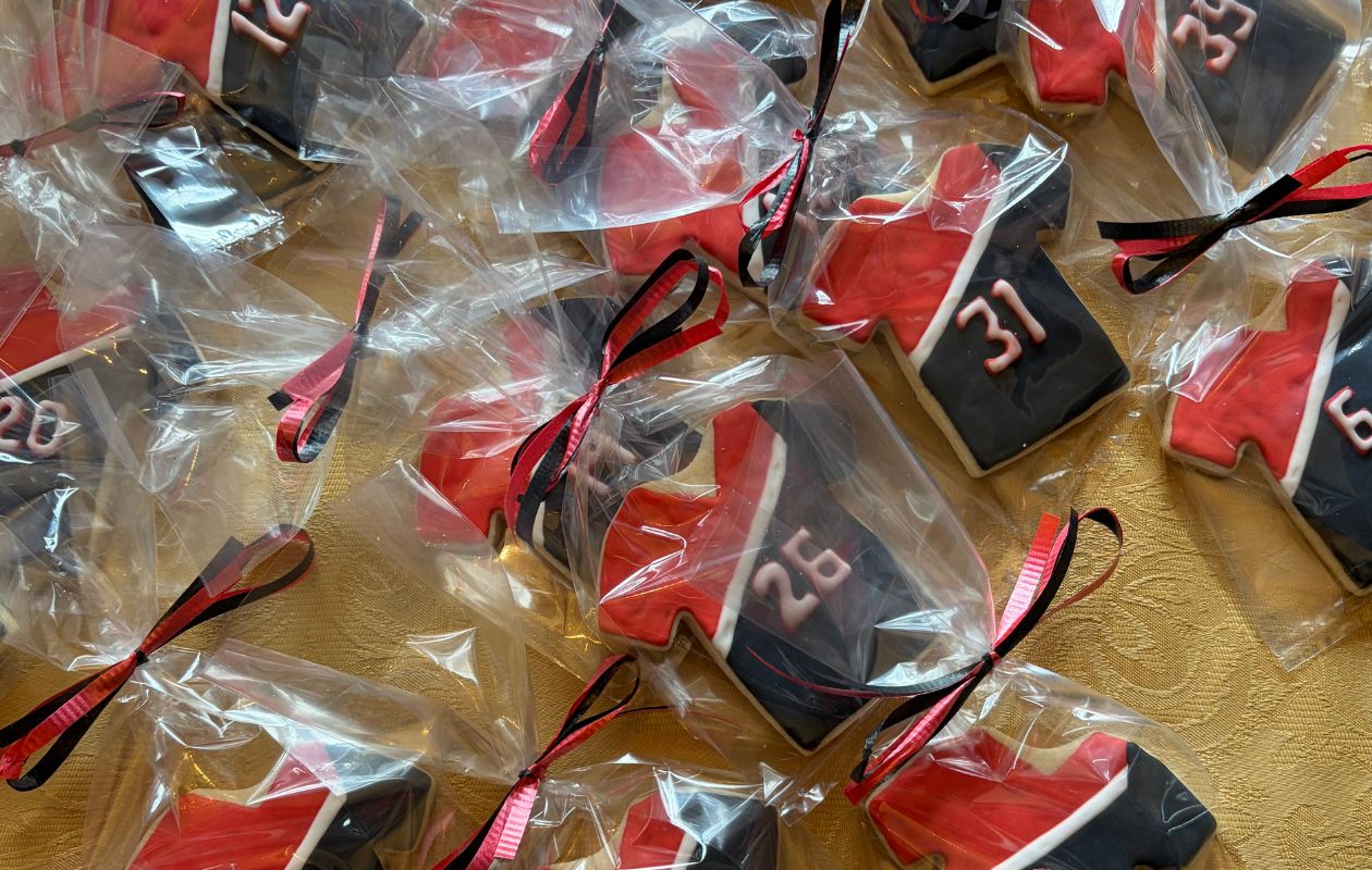 sv-soccer-team-cookies-jersey-goalie-soccer-ball-for-banquet